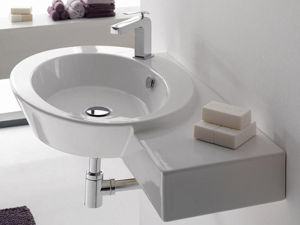 Раковина Scarabeo WISH подвесная с переливом с одним отверстием с полотенцедержателем цвет белый 2011