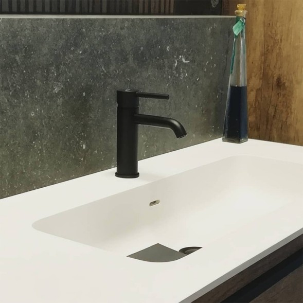 Смеситель для раковины Webert Elio EL830102560. черный