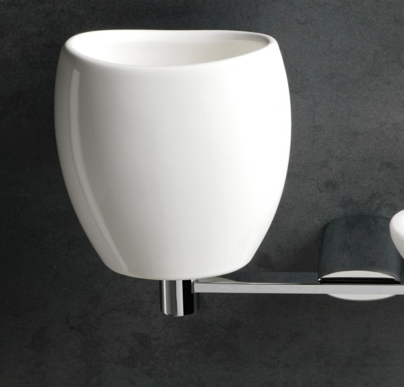 Stil Haus Aria, настенный белый керамический стакан, цвет хром