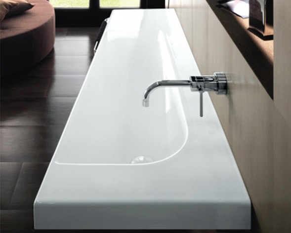 Раковина HATRIA GRANDANGOLO YXF601 подвесная или на тумбу с одним отверстием с переливом цвет белый