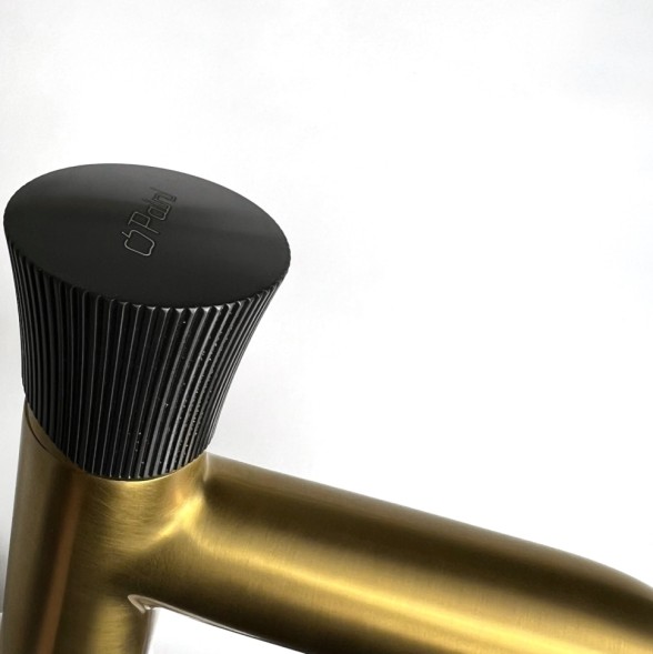 Paini 18PJ205PZ Смеситель для раковины Домус , брашированные золото/чёрный