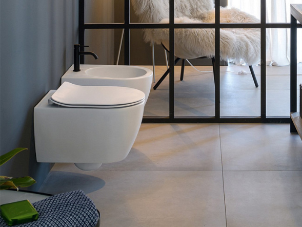 Унитаз Scarabeo GLAM подвесной безободковый цвет белый с антибактериальным и грязеотталкивающим покрытием BIOKER 5201/TW BK