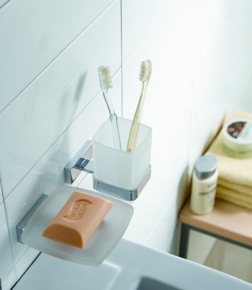 Стакан LANGBERGER ALSTER 11911A подвесной цвет хром