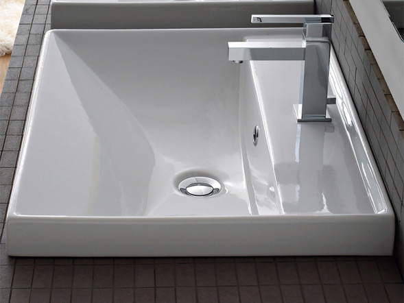 Раковина Scarabeo ML подвесная или полувстраиваемая с переливом с одним отверстием цвет белый 3004