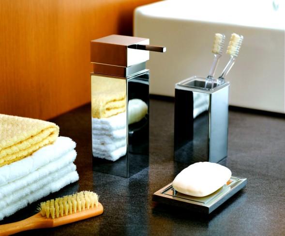 Стакан LANGBERGER VICO 30013A настольный цвет хром