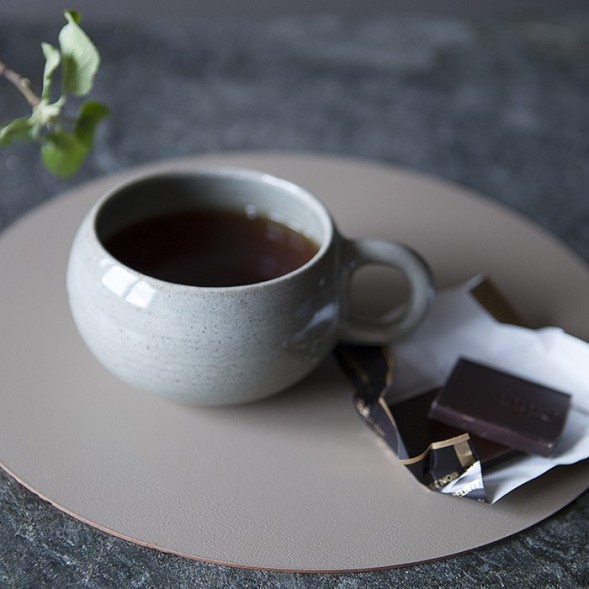 Плейсмат COLOMBO DESIGN ADJ 003.10/16 настольный двухсторонний цвет белый/панна котта